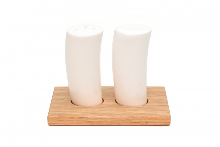 Salt and Pepper Shakers Oak, small Salt and Pepper Shakers Oak, small
